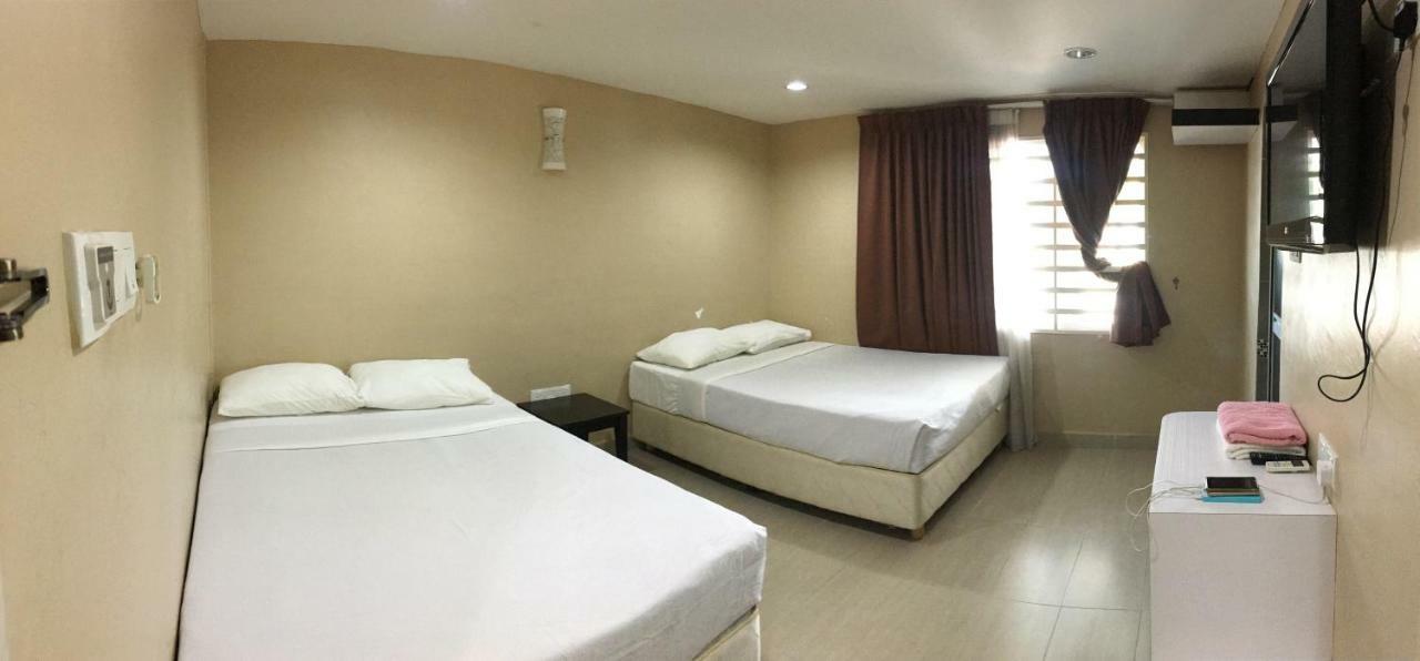 Pantai Guesthouse 콴탄 외부 사진